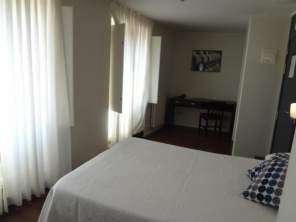 Hotel Irixo Ourense Room photo